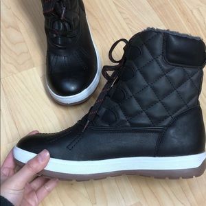 MOSSIMO Winter Boots